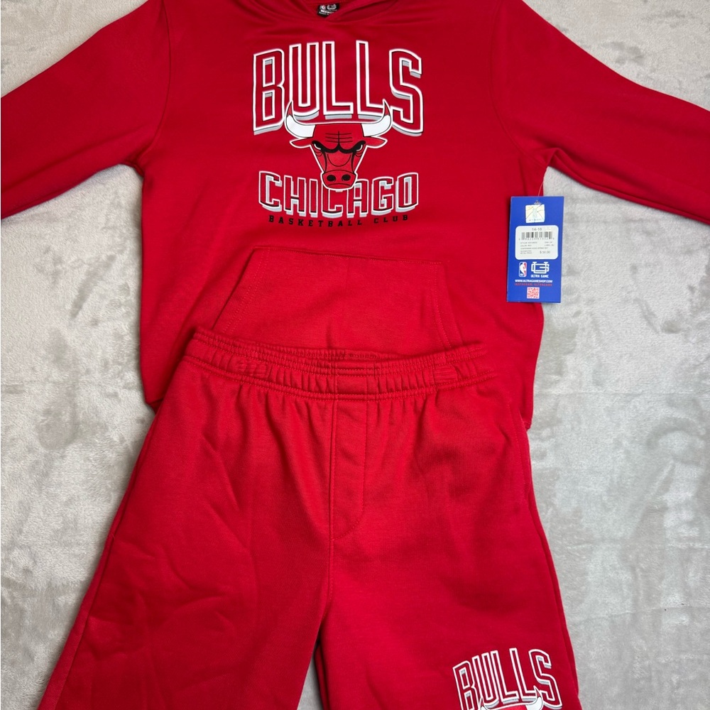 Chicago Bulls Youth Hoodie & Shorts Set – Official NBA Kids Red Outfit